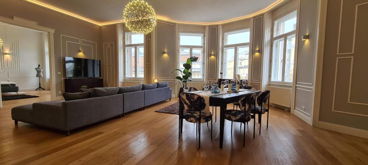 Walking Street Luxurious Huge Apartment Budapeşte Dış mekan fotoğraf