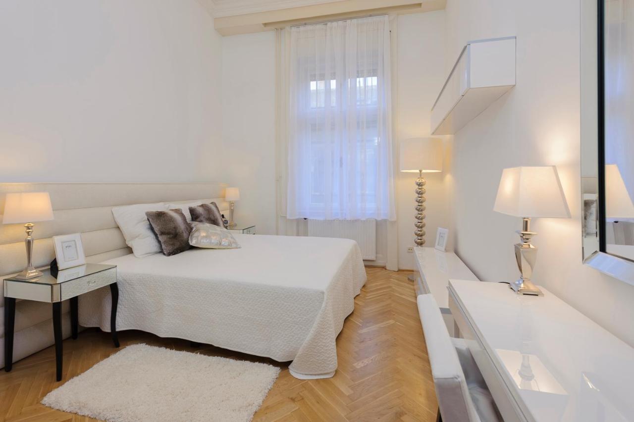 Walking Street Luxurious Huge Apartment Budapeşte Dış mekan fotoğraf